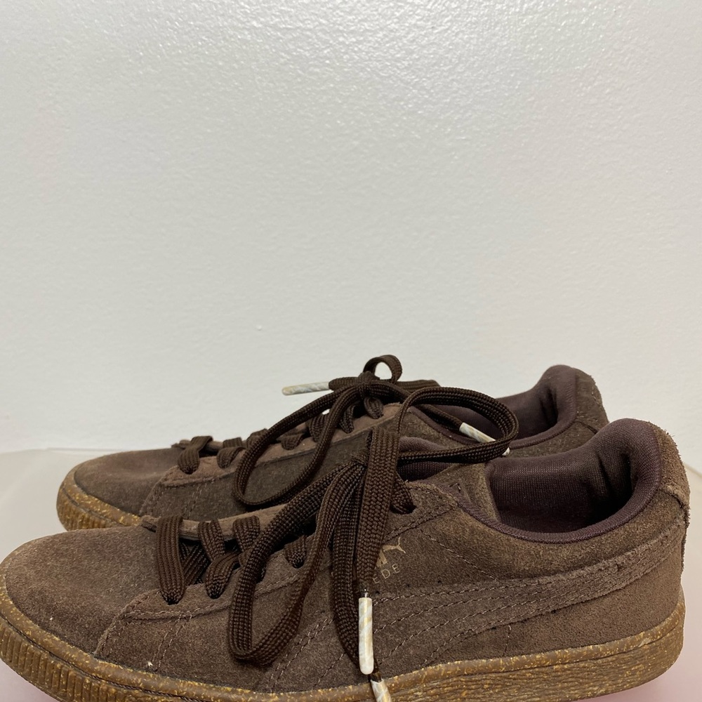 Shoes - Picture 3 of 5